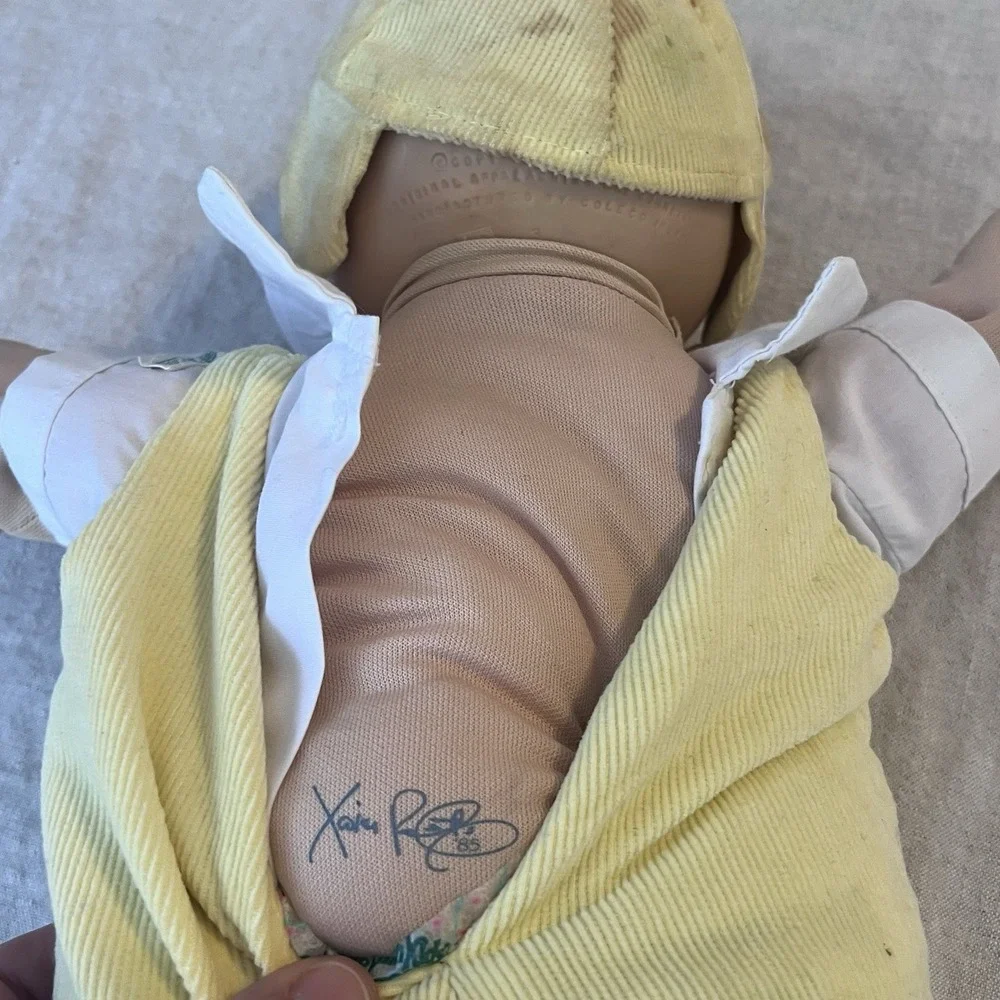 Vintage 1983 Cabbage Patch Kids Xavier Roberts Signed Baby Dolls Lot of 3 Coleco
